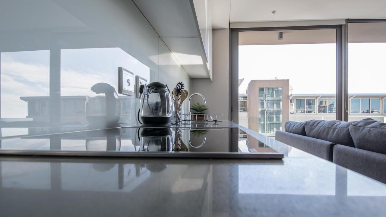 The Capital Mirage Aparthotel Cape Town Bagian luar foto